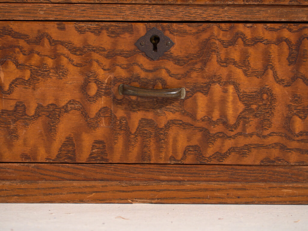 Pequeña cajonera japonesa antigua – Periodo Showa (c.1926–1945) #70