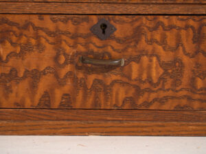 Pequeña cajonera japonesa antigua – Periodo Showa (c.1926–1945) #70