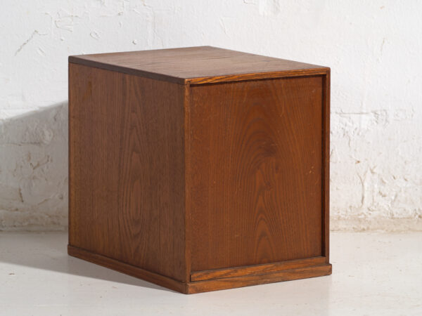 Pequeña cajonera japonesa antigua – Periodo Showa (c.1926–1945) #70