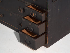 Antiguo Isho-Dansu Japonés en Paulownia – Periodo Meiji Tardío / Taishō – Japón c.1890-1920