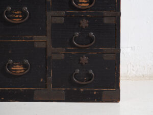 Antiguo Isho-Dansu Japonés en Paulownia – Periodo Meiji Tardío / Taishō – Japón c.1890-1920