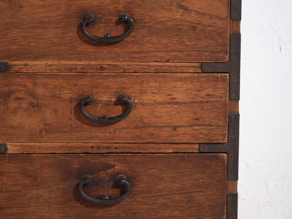 Pequeña cajonera antigua – Periodo Meiji / Taishō (c.1890-1926) #90