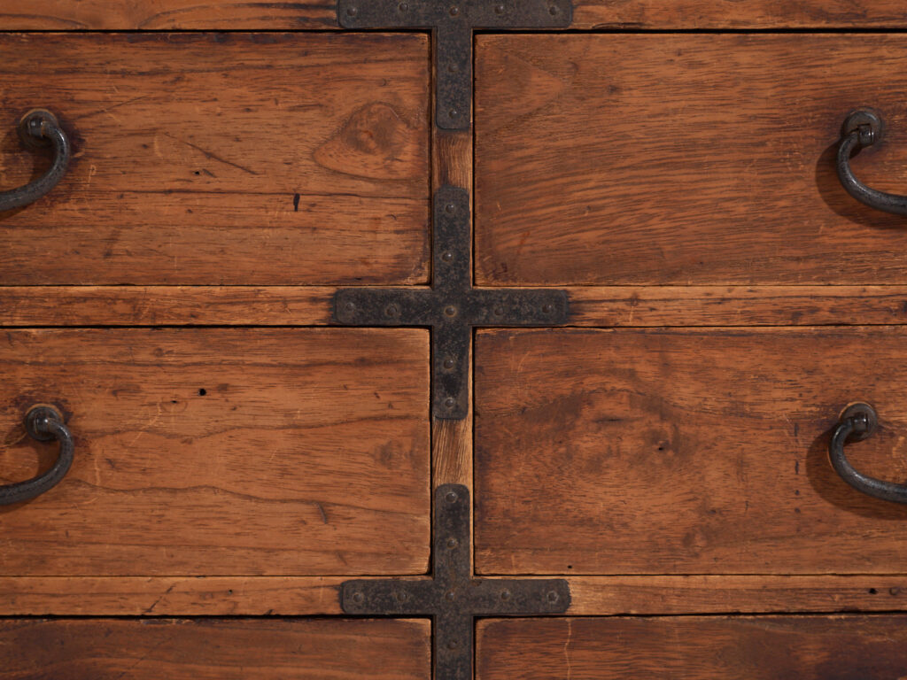 Pequeña cajonera antigua – Periodo Meiji / Taishō (c.1890-1926) #90