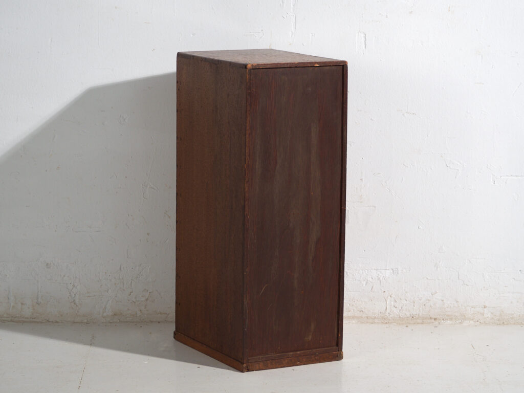 Cajonera japonesa de 10 cajones en madera – Periodo Showa (c.1950–1979)