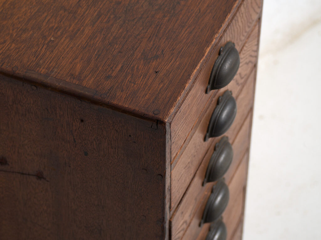 Cajonera japonesa de 10 cajones en madera – Periodo Showa (c.1950–1979)