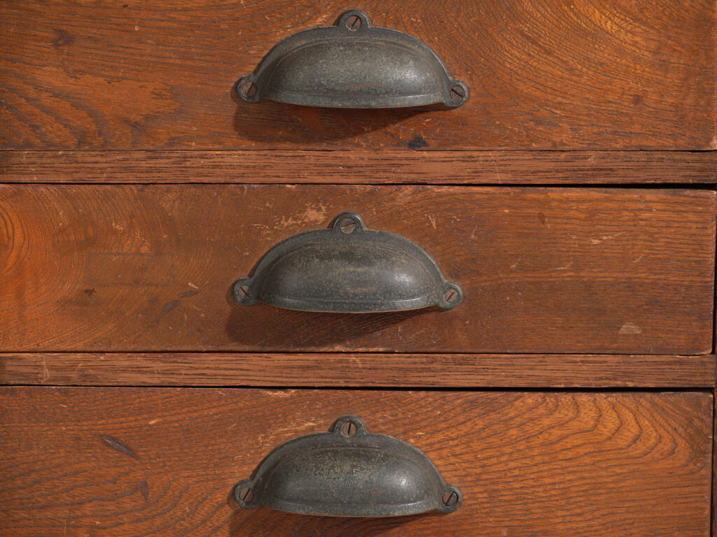 Cajonera japonesa de 10 cajones en madera – Periodo Showa (c.1950–1979)