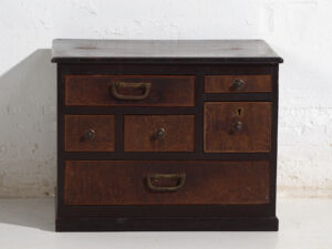 Pequeño Tansu japonés antiguo – Periodo Taishō / Showa (c.1868-1926) #99