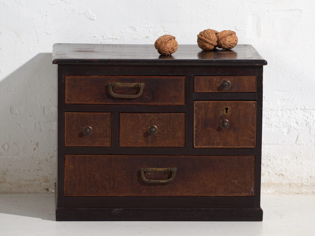 Pequeño Tansu japonés antiguo – Periodo Taishō / Showa (c.1868-1926) #99