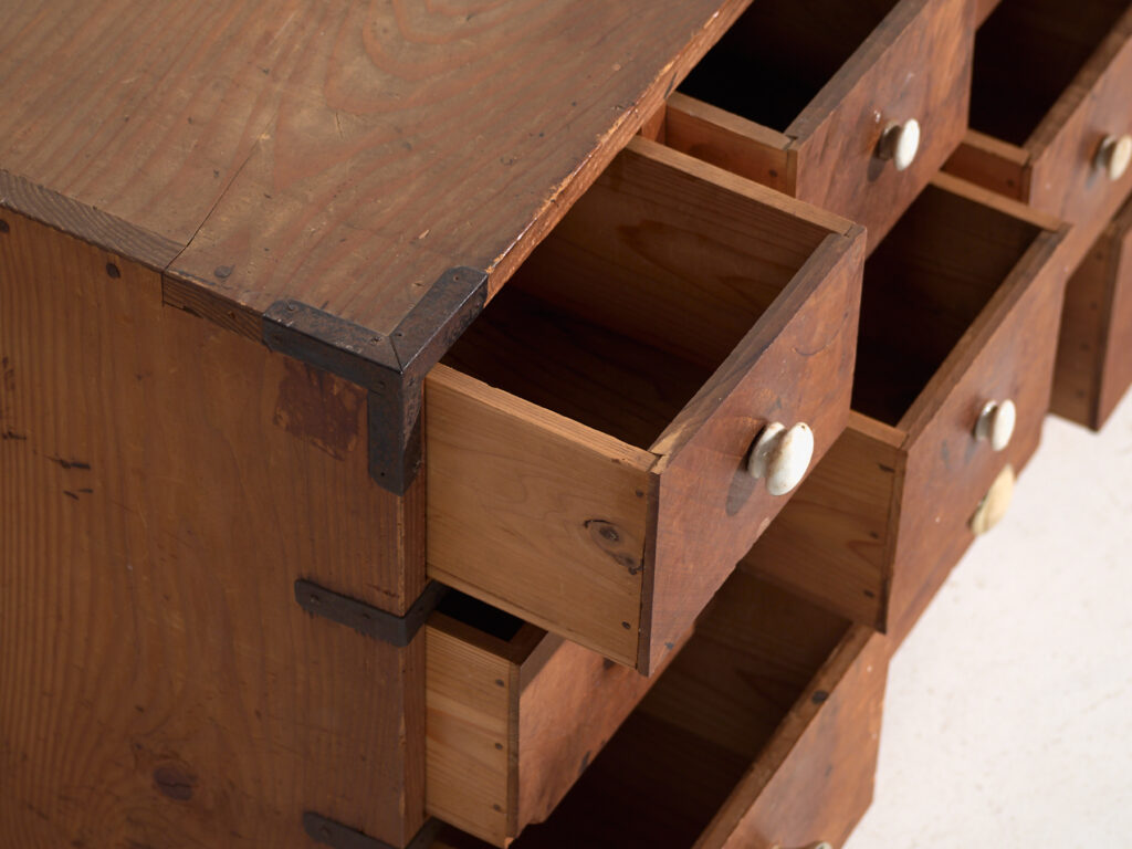 Cajonera japonesa antigua – Periodo Showa (c.1926-1989) #103