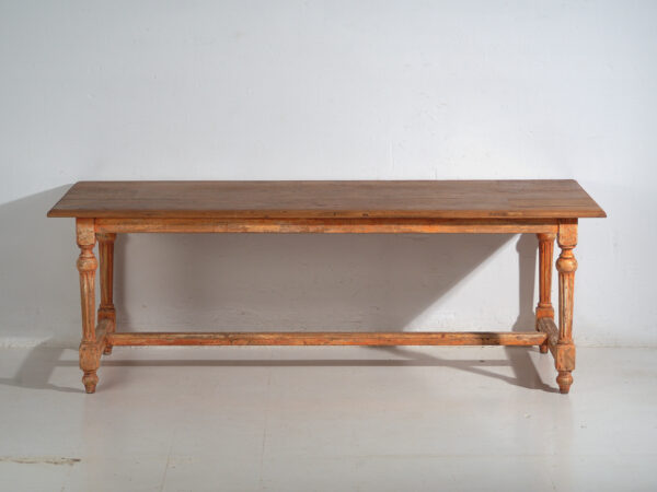 Reclaimed oak dining table – Large rustic European farmhouse table