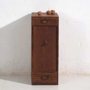 Armario japonés antiguo de cedro con puerta y cajones – Periodo Taishō / Showa temprano (c.1912-1945)