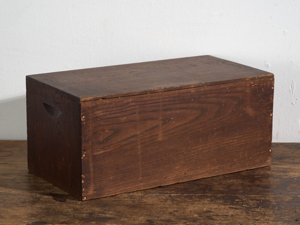 Cajonera japonesa antigua de escritorio con tres cajones – Periodo Meiji / Taishō (c.1890-1926)