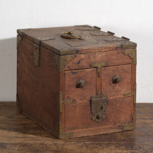 Caja japonesa antigua con cajones y tapa abatible – Periodo Showa temprano (c.1928)