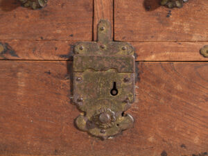 Caja japonesa antigua con cajones y tapa abatible – Periodo Showa temprano (c.1928)