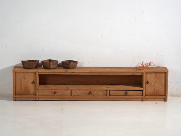 Meuble bas ancien en bois massif – Console basse chinoise du Gansu avec tiroirs – circa 1880–1920