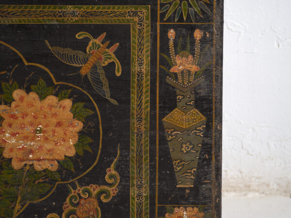 Baúl antiguo chino pintado – China, circa 1900