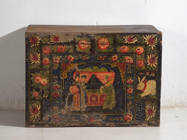 Baúl antiguo chino pintado en madera de pino – China, circa 1900