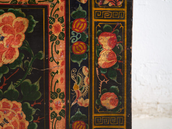 Baúl antiguo chino pintado en madera de pino – China, circa 1900