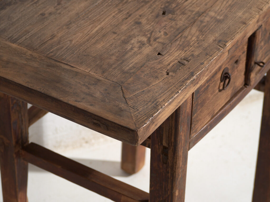 Consola antigua en madera de olmo – China, circa 1920