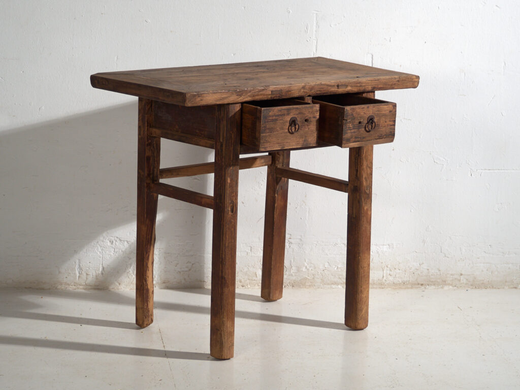 Consola antigua en madera de olmo – China, circa 1920