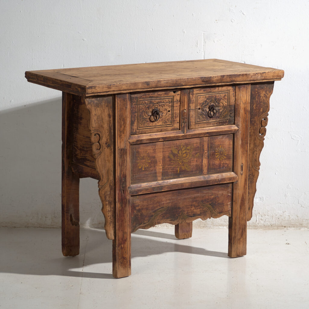 Consola antigua tallada en madera de pino – China, circa 1900