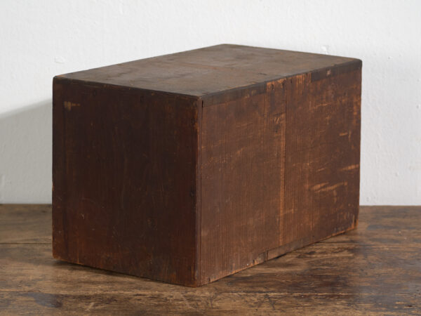 Pequeño tansu japonés antiguo - Periodo Meiji–Taishō (1880–1920)