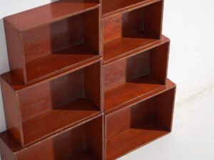 Cajas Japonesas Antiguas Apilables en Madera – Set de 7 – Periodo Taishō–Showa (c.1920–1950)
