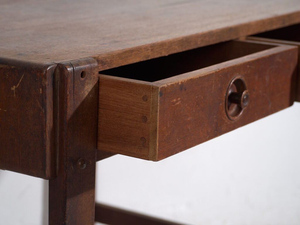 Escritorio japonés antiguo tsukue con dos cajones - Periodo Taishō–Showa (circa 1910–1940)