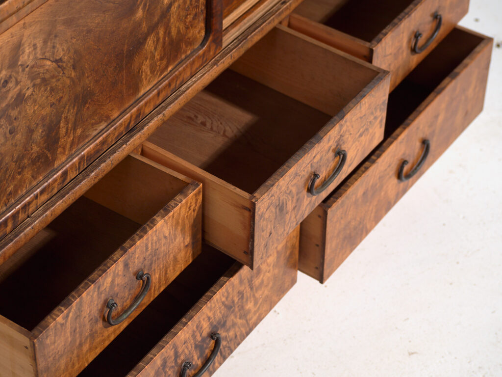 Tansu japonés antiguo tipo mizuya-dansu - Periodo Taishō/Showa (c.1910-1940)