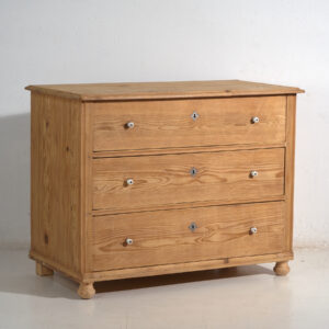 Cómoda rústica antigua de pino – Europa Central (c.1900–1920) #95