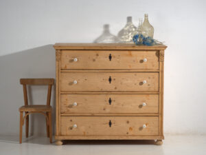 Cómoda rústica antigua de pino, Europa Central, circa 1900 #96