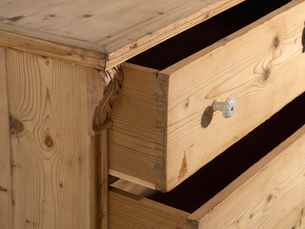 Cómoda rústica antigua de pino, Europa Central, circa 1900 #96
