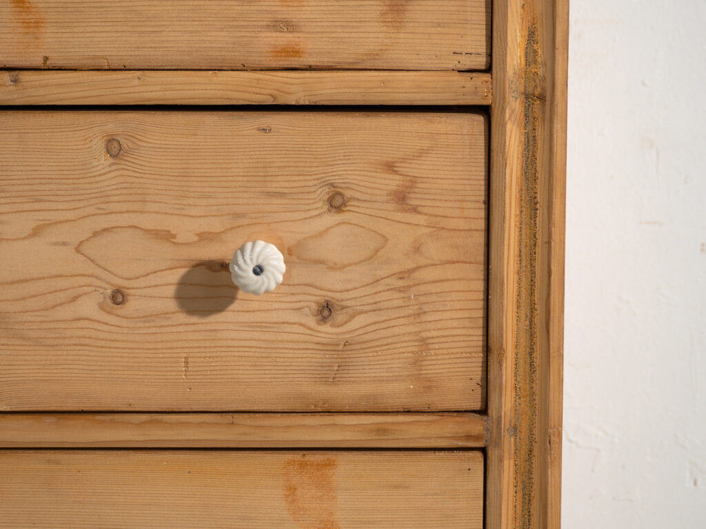 Cómoda rústica antigua de pino, Europa Central, circa 1900 #96