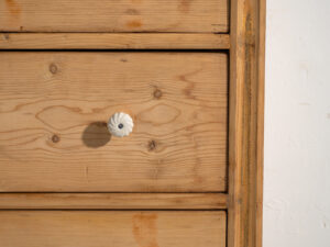 Cómoda rústica antigua de pino, Europa Central, circa 1900 #96