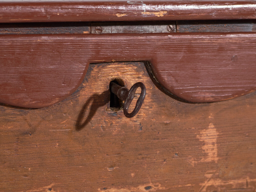Cómoda secreter antigua de pino – Bureau rústico europeo con tapa abatible – circa 1900