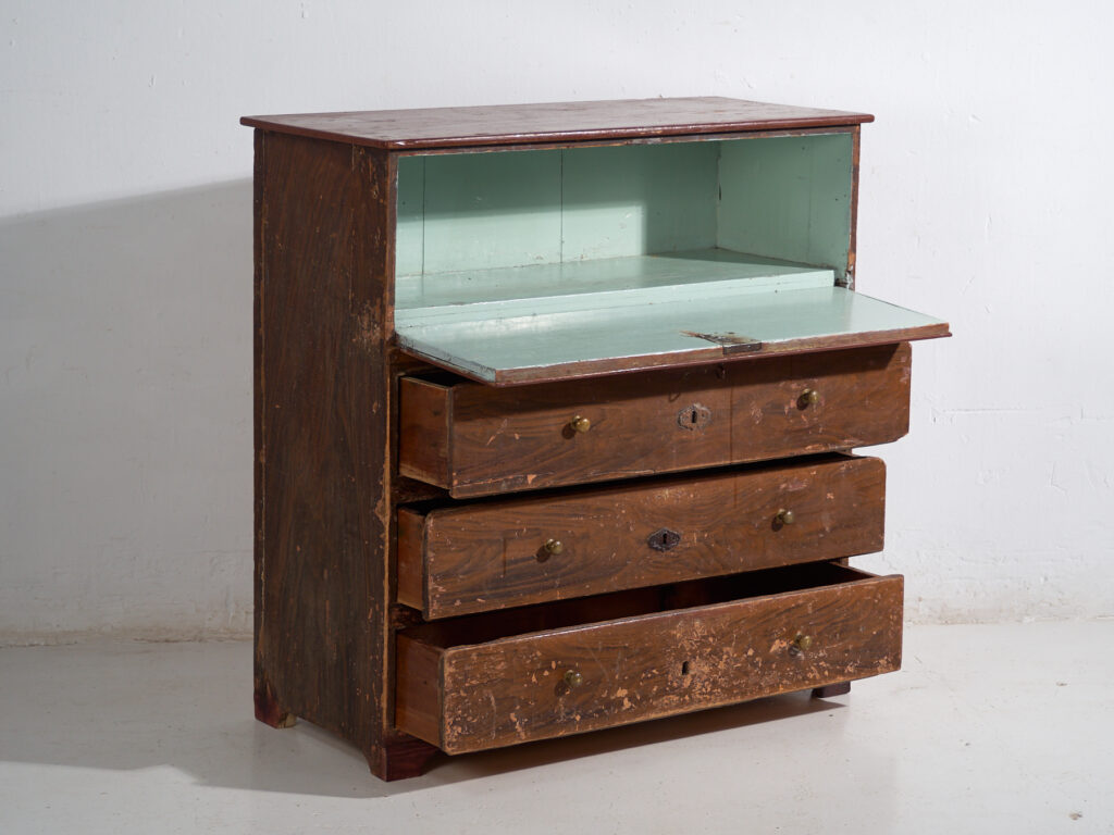 Cómoda secreter antigua de pino – Bureau rústico europeo con tapa abatible – circa 1900