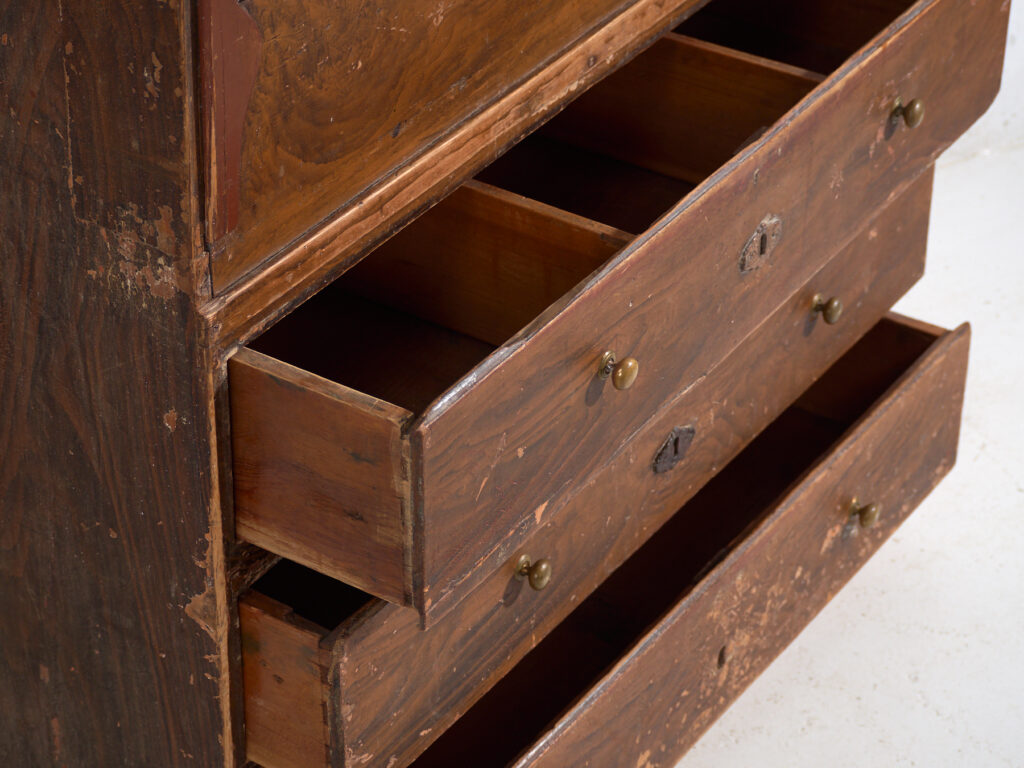 Cómoda secreter antigua de pino – Bureau rústico europeo con tapa abatible – circa 1900
