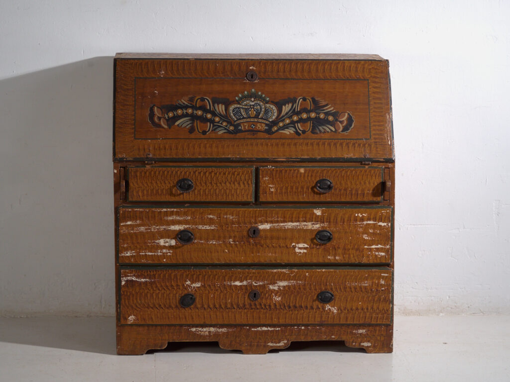 Escritorio abatible sueco pintado antiguo – Bureau folk escandinavo – Año 1783