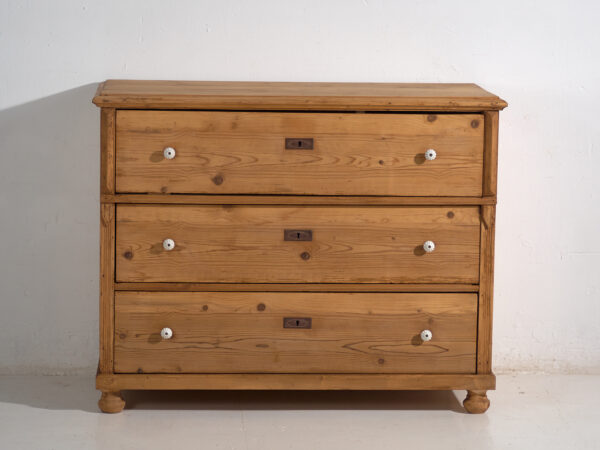 Antique Solid Pine Chest of Drawers – Central Europe (c.1880–1910) #117