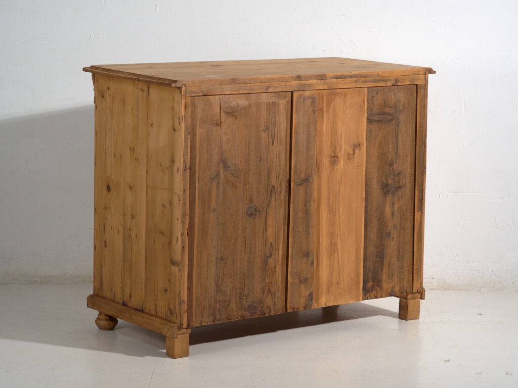 Cómoda antigua de pino macizo – Europa Central (c.1880–1910) #118