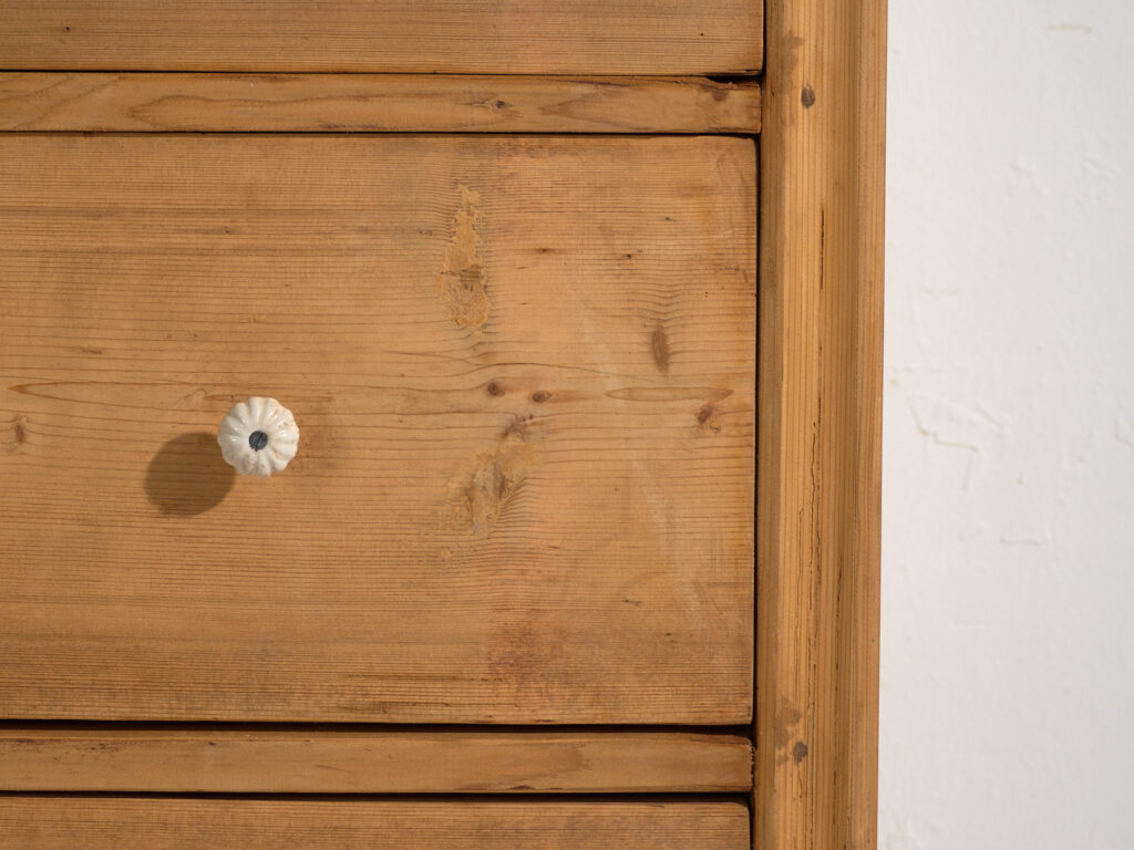 Cómoda antigua de pino macizo – Europa Central (c.1880–1910) #118