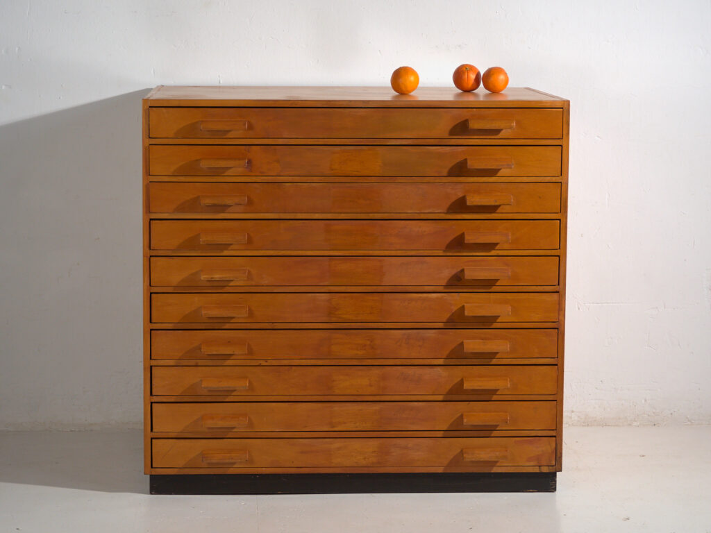 Archivador industrial para planos – Fábrica Škoda (c.1950)