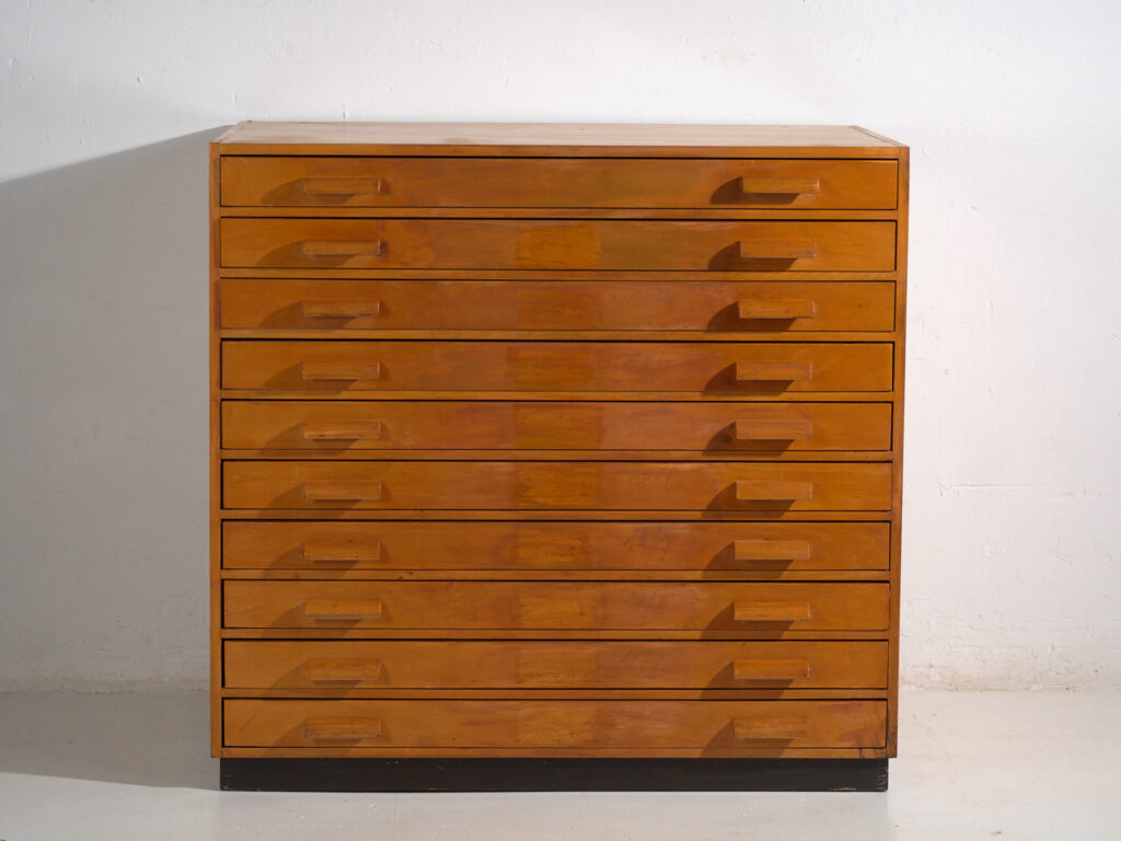 Archivador industrial para planos – Fábrica Škoda (c.1950)