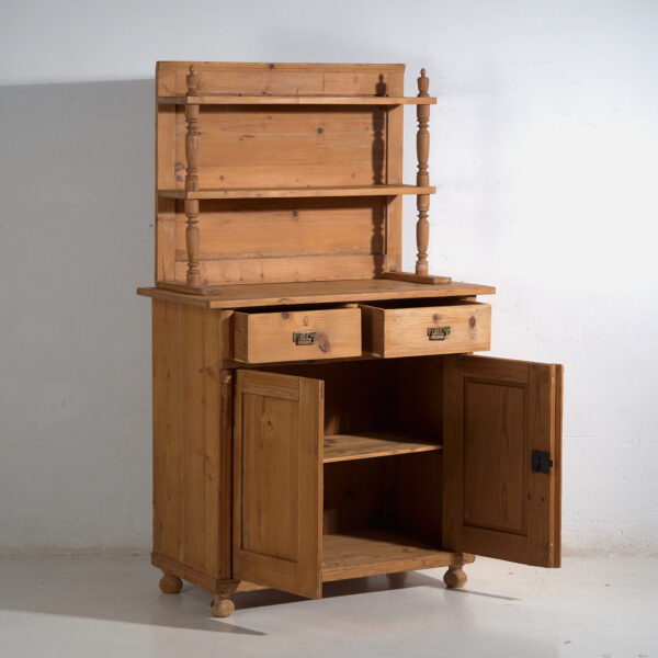 Alacena antigua de pino – Mueble rústico europeo con estantería – circa 1940
