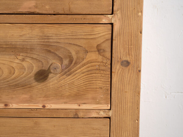 Central-European chest of three drawers in washed pine – Central Europe, circa 1900