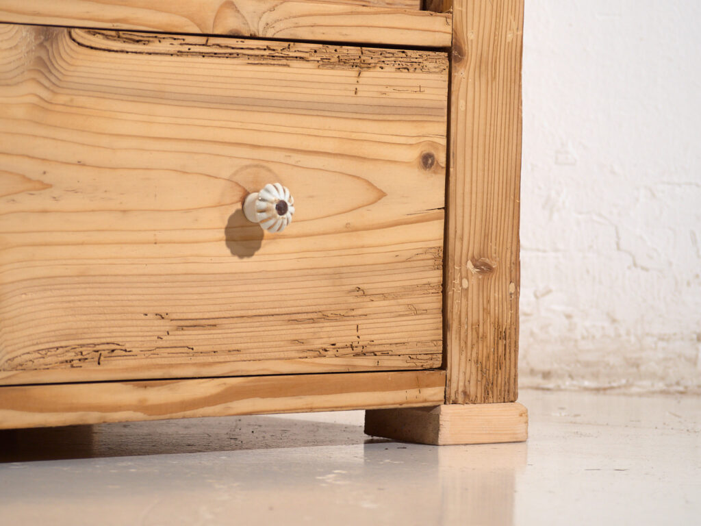 Chest of drawers in stripped pine – Central Europe, circa 1920
