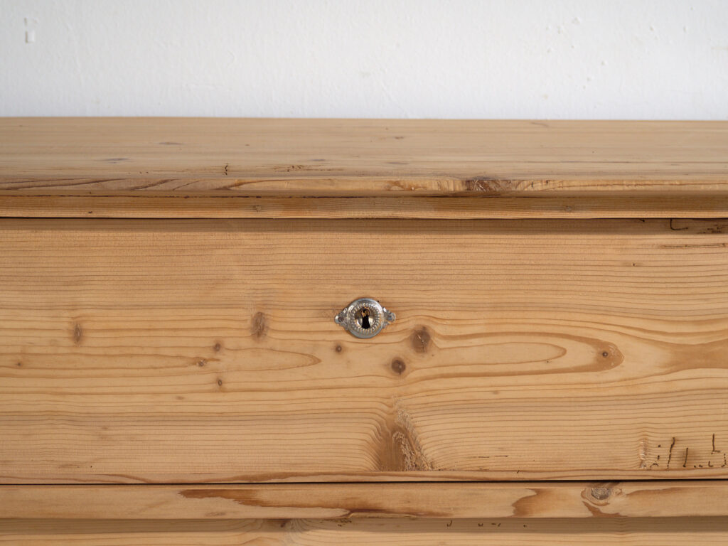 Chest of drawers in stripped pine – Central Europe, circa 1920
