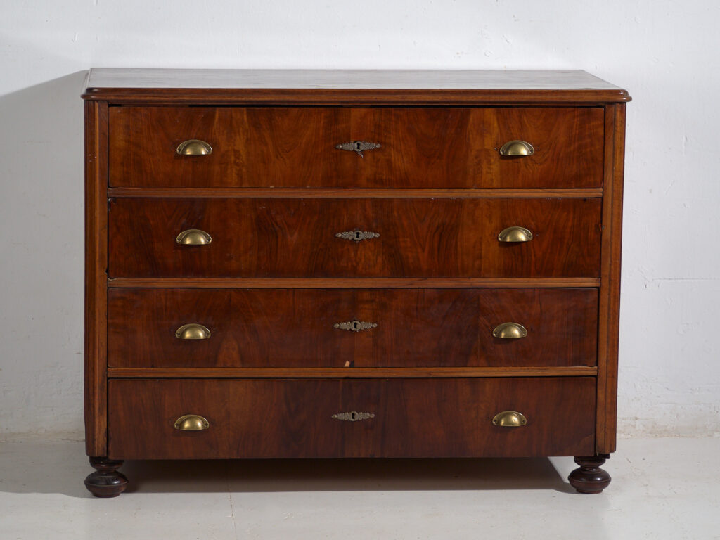 Cómoda antigua de madera de pino con cajones y tiradores de latón – Europa Central, circa 1900 #28