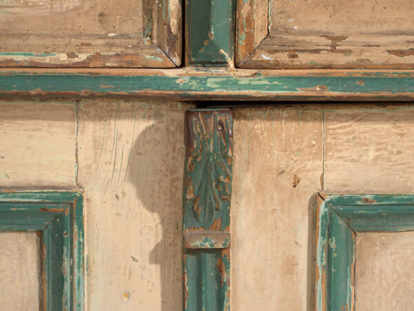 Buffet de cuisine en pin de deux portes et étagères – Europe centrale, vers 1910