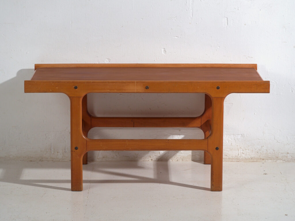 Mesa baja vintage en teca y haya estilo escandinavo – Escandinavia, circa 1960
